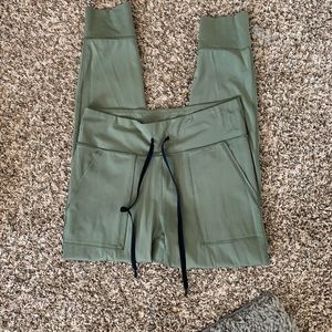Aerie jogger/leggings Size L
